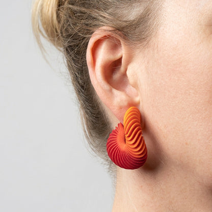 Midi Wave Hoops