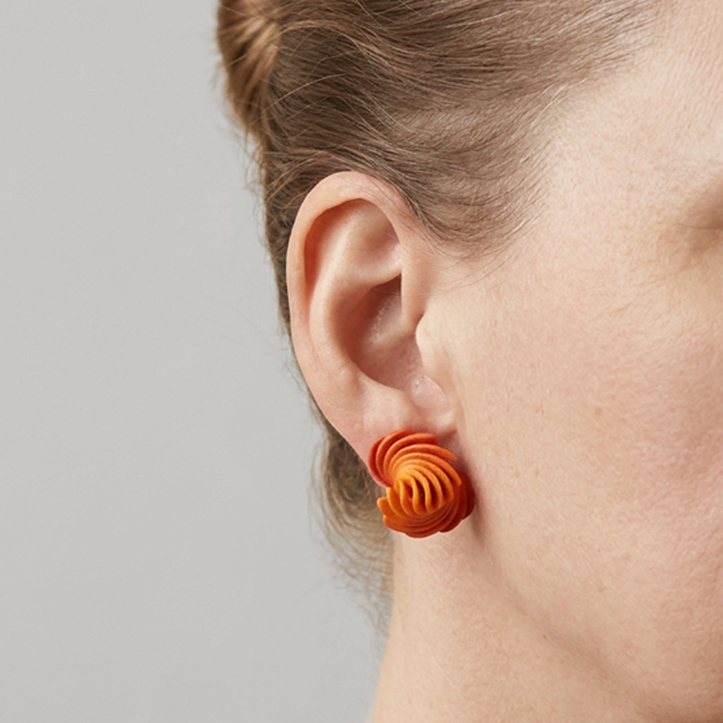 Midi Twist Studs